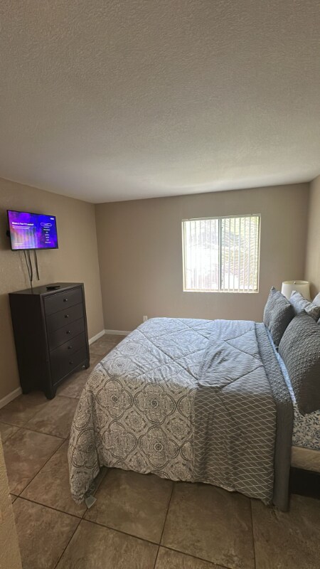 Building Photo - 5039 N 57th Ave