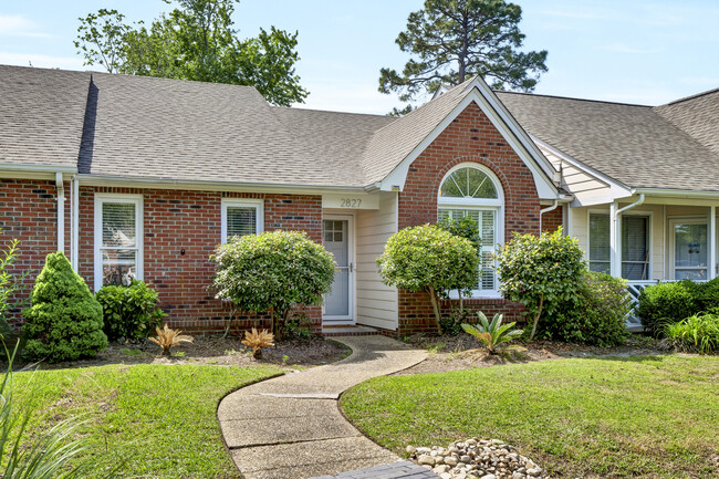 Building Photo - 2827 Springfield Dr
