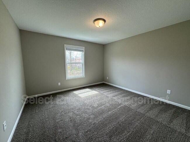 Building Photo - 8225 Catberry Trl