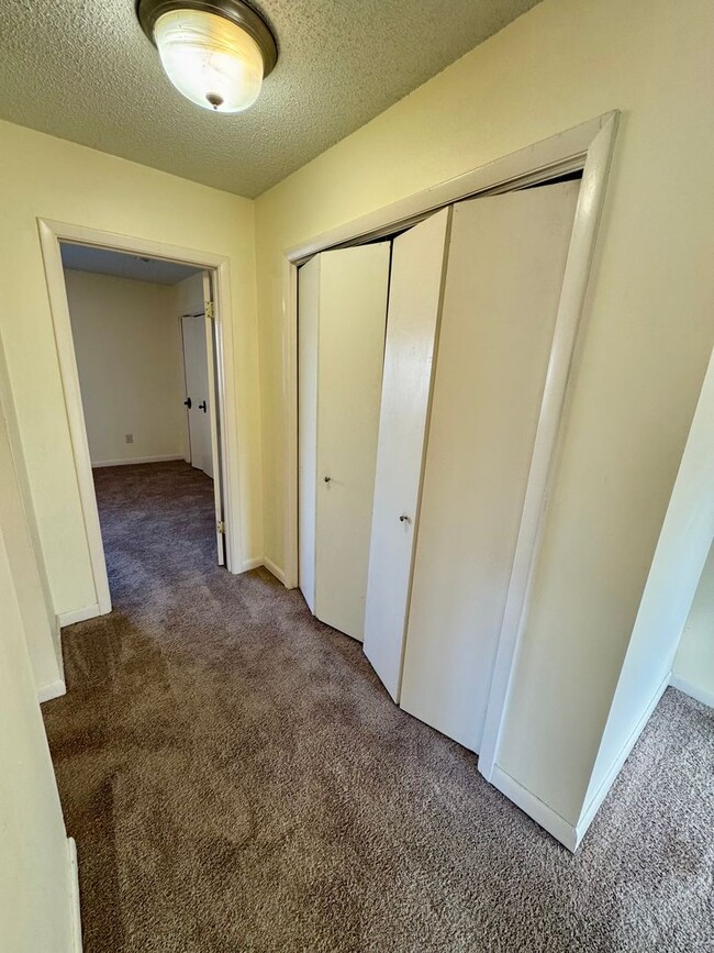 Building Photo - Lovely 1BR apartment in south Huntsville! ...