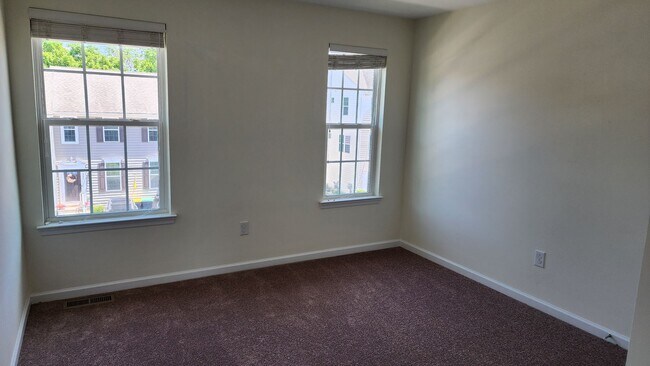 Building Photo - Spacious, Large, Luxury Hockessin, Delaware Townhome