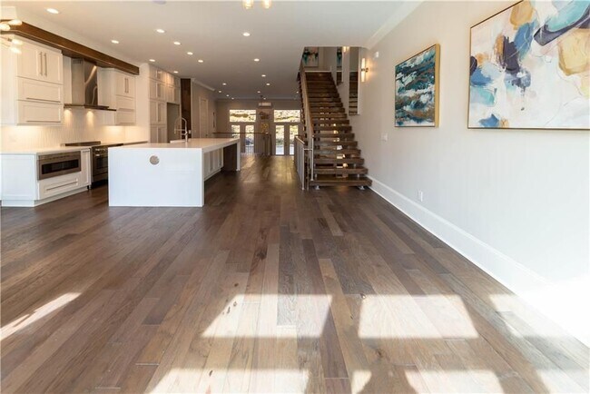 Building Photo - 172 Oxbo Rd