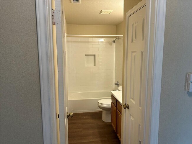 Building Photo - 1629 Balsam Way