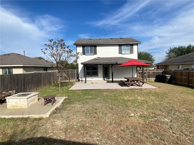 Building Photo - 141 Ruby Lake Dr