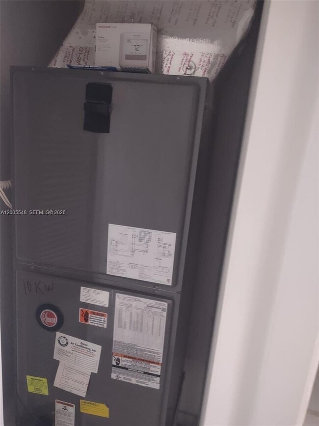 Building Photo - 640 Pioneer Way