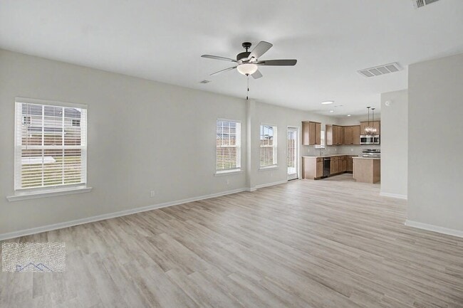 Building Photo - 319 Herty Ln