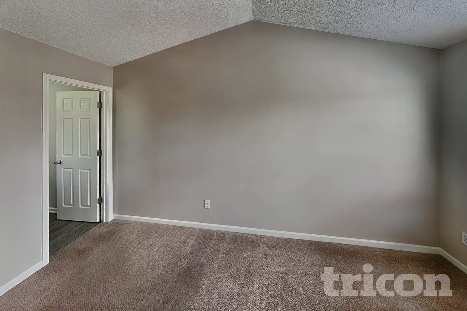Building Photo - 5862 Mahogany Pl SW