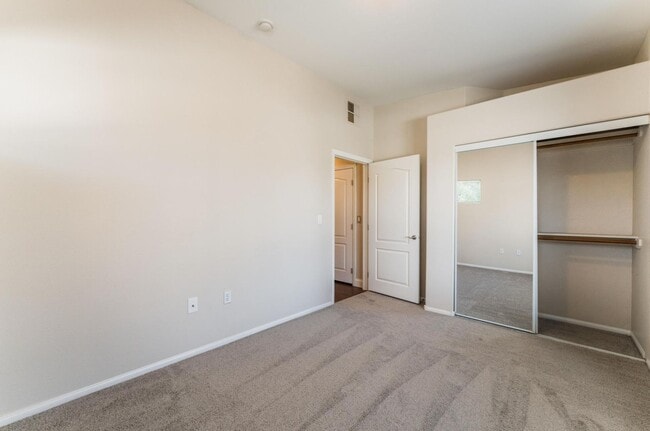 Building Photo - Upgraded condo in gated community