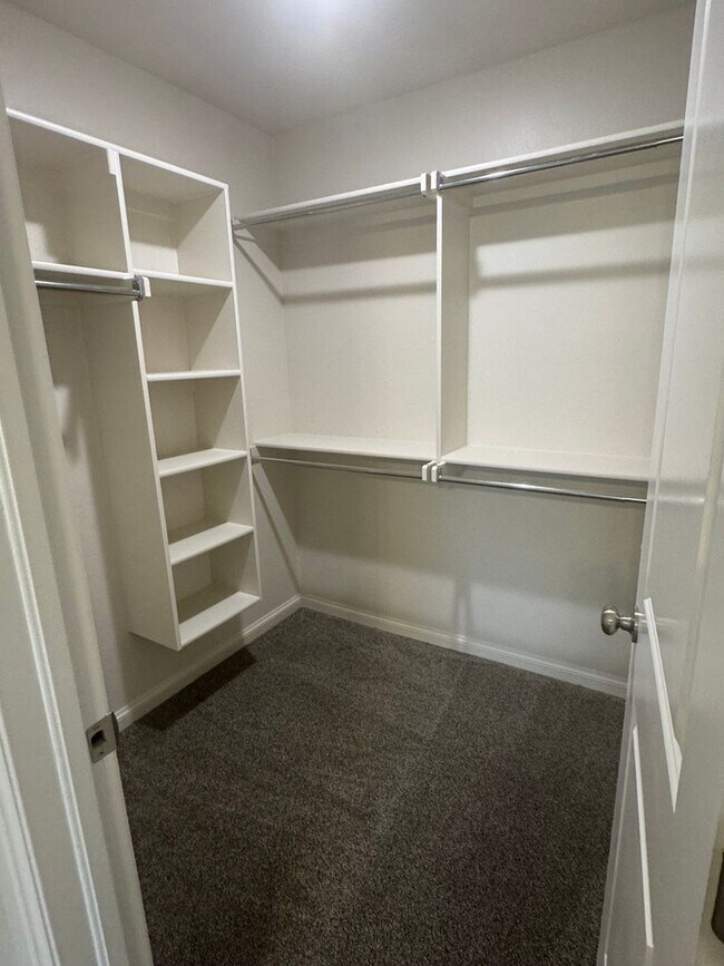 Building Photo - New construction duplex in Newcastle 3 bedroom with game room