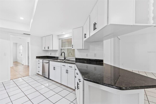 Building Photo - 269 Algiers Dr