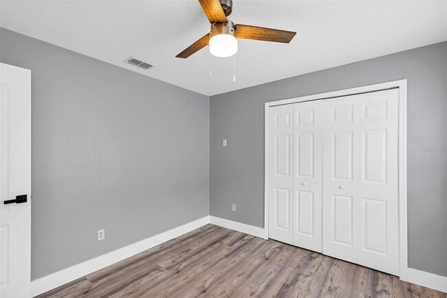 Building Photo - 7686 Pine Fork Dr