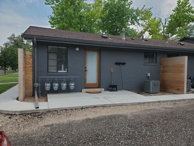 Building Photo - Remington1705 (KC-JF)