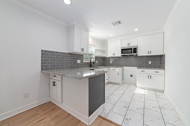 Building Photo - 7125 Conley St