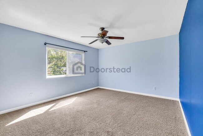 Building Photo - 30 Pony Ct