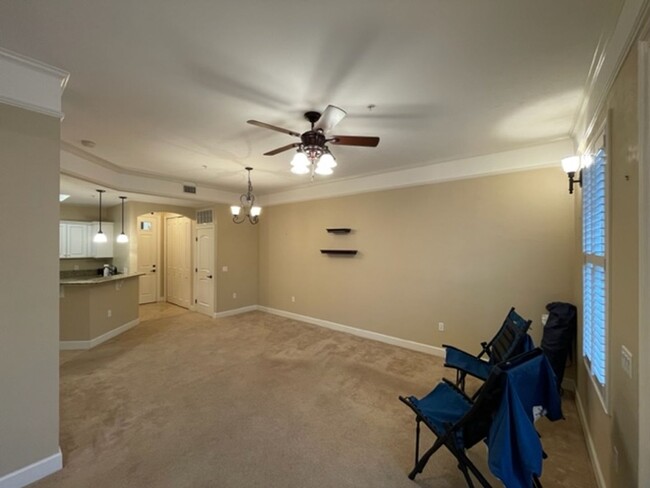 Building Photo - Lovely 2 Bedroom Condo in Jackson Square