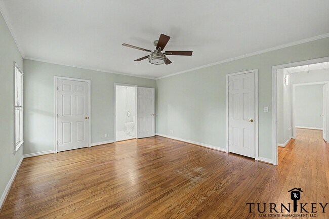 Building Photo - Vintage Charm Meets Modern Comfort Fully Updated 1942 Home in Fort Worth's Ridglea Area
