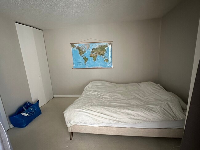 Building Photo - 545 N Dearborn St