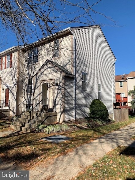 Primary Photo - 12019 Bronzegate Pl