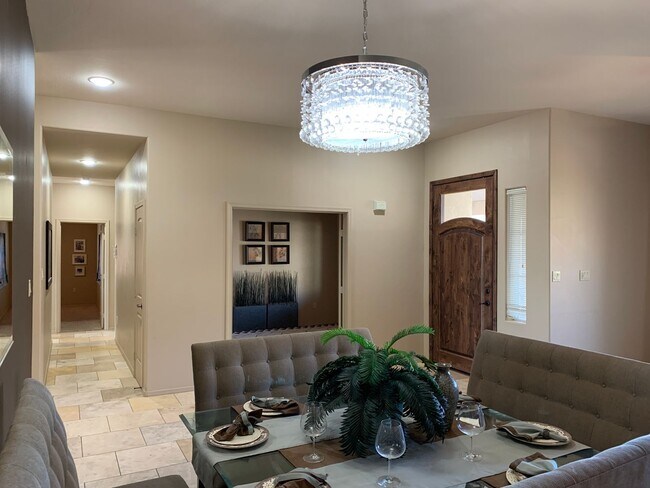Building Photo - 3761 S Akers Way