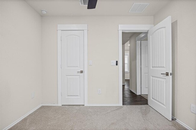 Building Photo - 11801 Rush Ln