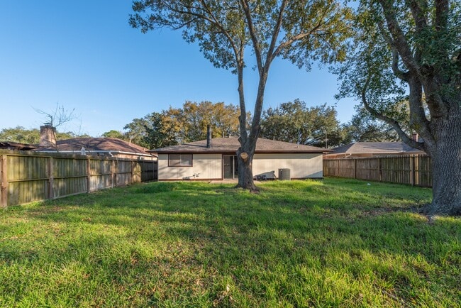 Building Photo - 22306 Waynoka Rd