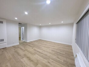 Building Photo - 1700 Keeler St