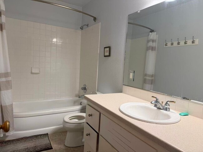 Building Photo - 820 NW 28th St