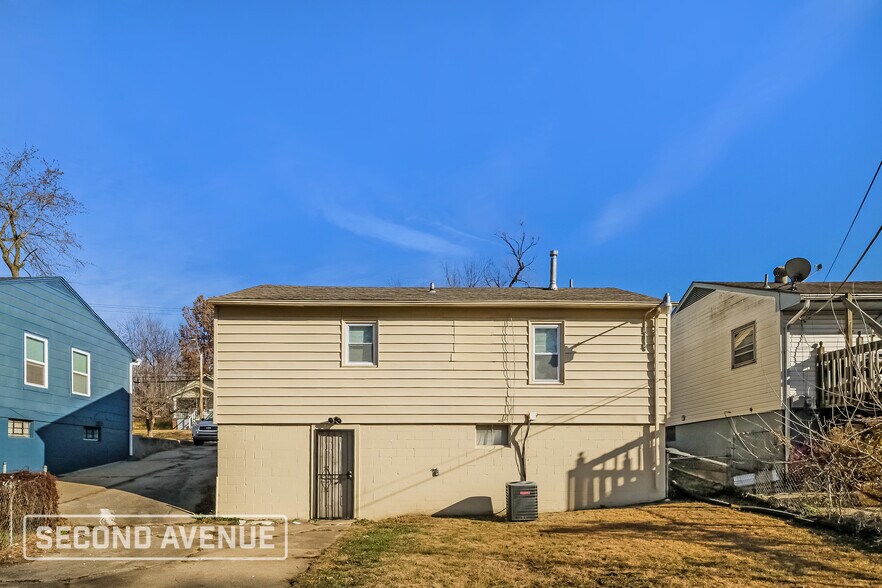 Building Photo - 5622 Indiana Ave