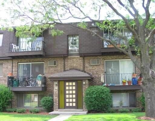 Building Photo - Windsor Courts
