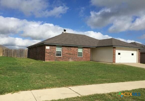 Building Photo - 3901 John Haedge Dr