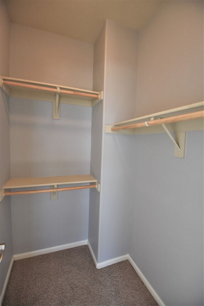 Building Photo - 3303 Southerland Rd