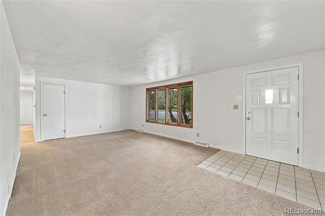 Building Photo - 3000 Mountain View Ave