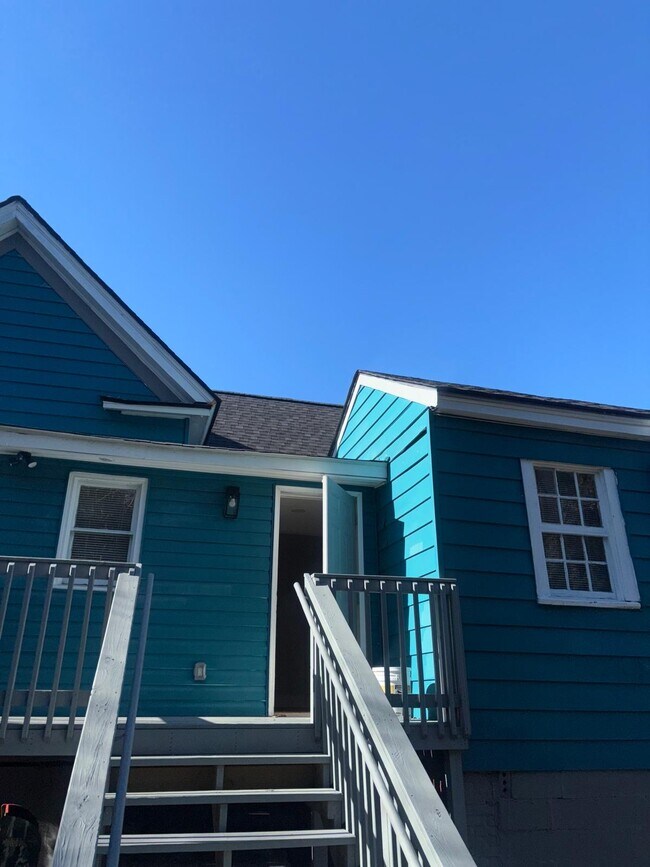 Building Photo - 1428 2nd St