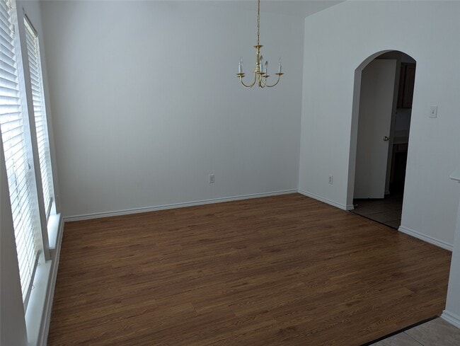 Building Photo - 15938 Timber Run Dr