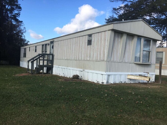 Building Photo - 3 BR | 2 BA Mobile Home in Goldsboro *Patetown Rd location*