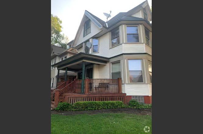 Primary Photo - 2869 N 21st St