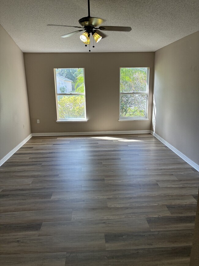 Building Photo - 760 Plymouth Turtle Way