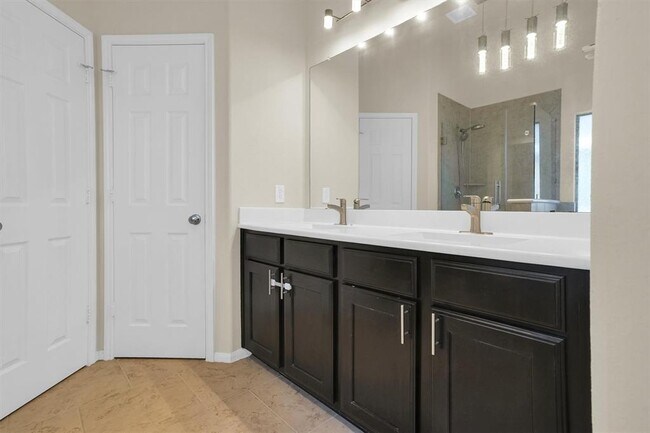 Building Photo - 20115 Emerald Mountain Dr