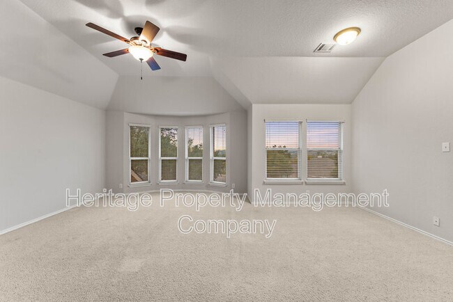 Building Photo - 11 Sable Valley