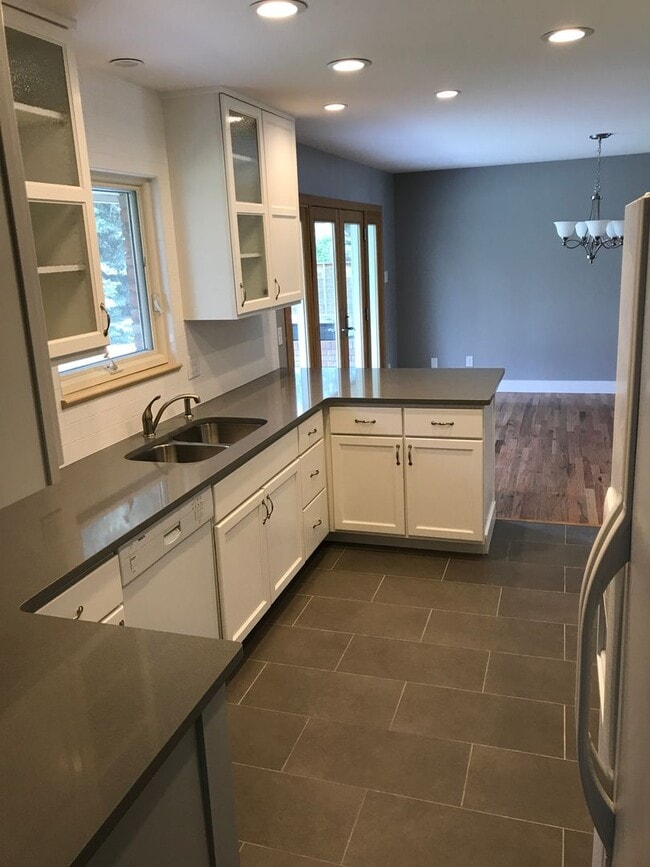 Building Photo - 1412 Patton St