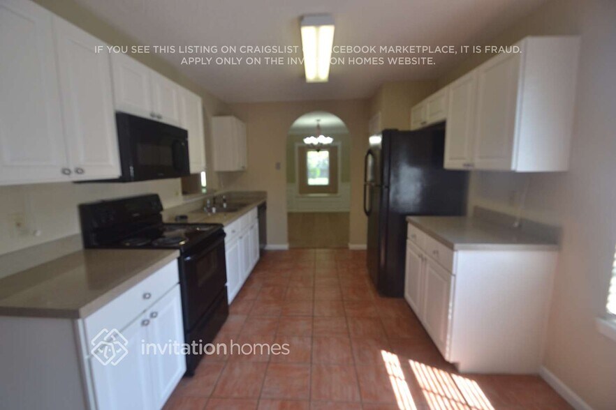 Building Photo - 1972 Harbor Island Dr