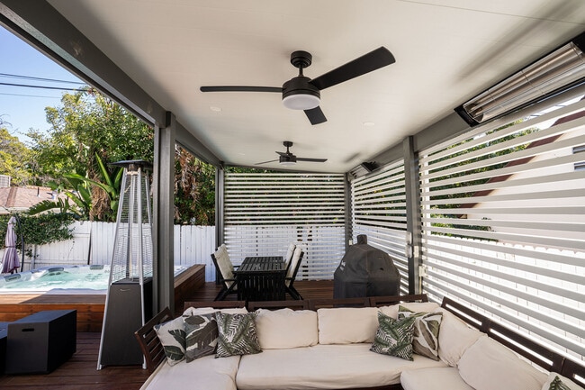 Building Photo - 640 E Valencia Ave