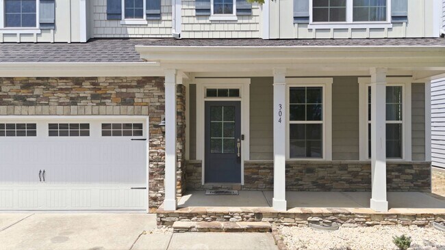Building Photo - 304 Atwood Dr
