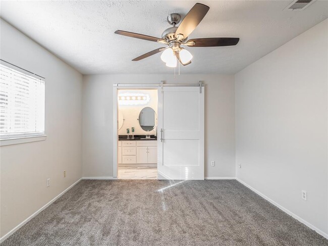 Building Photo - 2322 Grindstone Ln