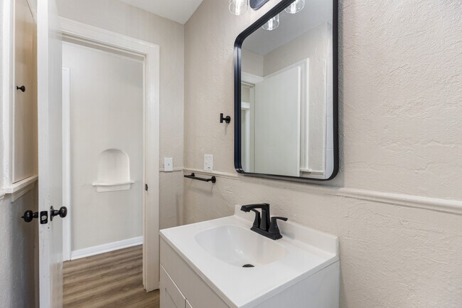 Building Photo - 3120 NW 29th St