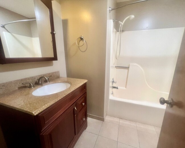 Building Photo - Who is looking for a New Kitchen?