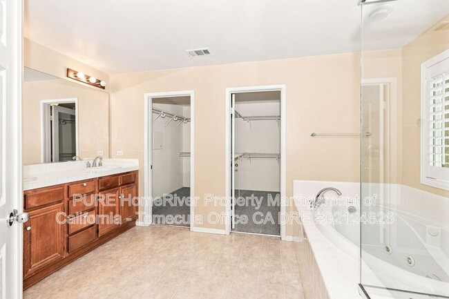 Building Photo - 29639 Andromeda St