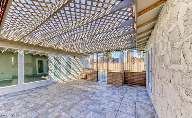 Building Photo - 3696 Barcelona St