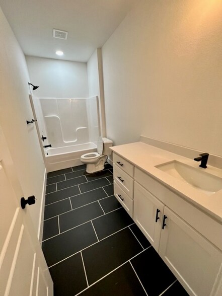 Building Photo - 6203 SW Prism Path St