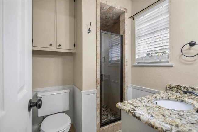 Building Photo - 914 Joel Dr